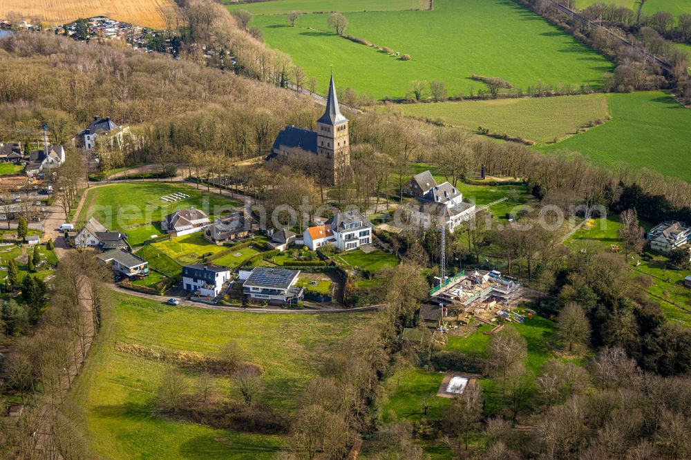 Aerial image Elten - Village - view on the edge of forested areas in Elten in the state North Rhine-Westphalia, Germany