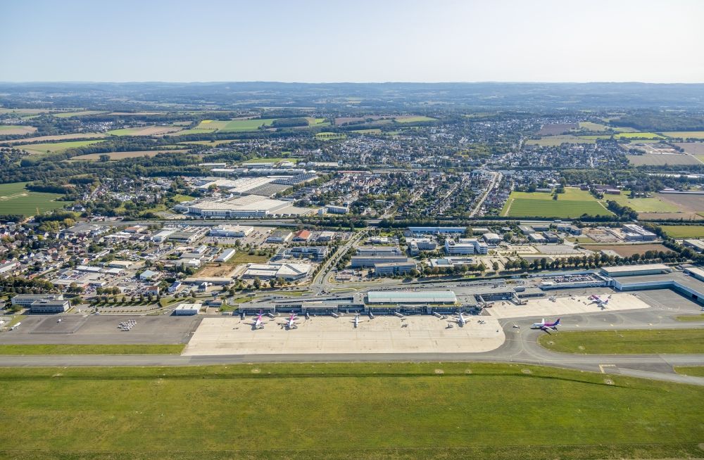 Aerial image Dortmund - Dispatch building and terminals on the premises of the airport in Dortmund in the state North Rhine-Westphalia, Germany