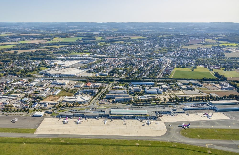 Dortmund from the bird's eye view: Dispatch building and terminals on the premises of the airport in Dortmund in the state North Rhine-Westphalia, Germany