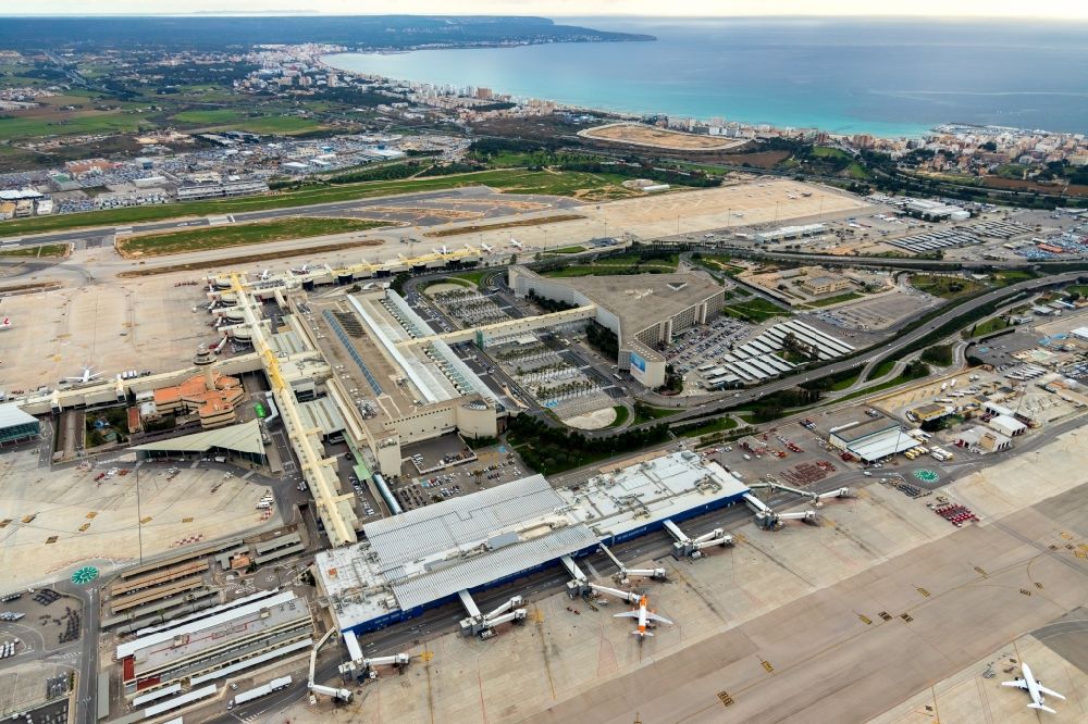 Aerial image Palma - Dispatch building and terminals on the premises of the airport Palma de Mallorca in Palma in Islas Baleares, Spain