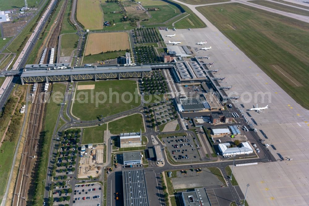 Schkeuditz from the bird's eye view: Dispatch building and terminals on the premises of the airport in Schkeuditz in the state Saxony, Germany