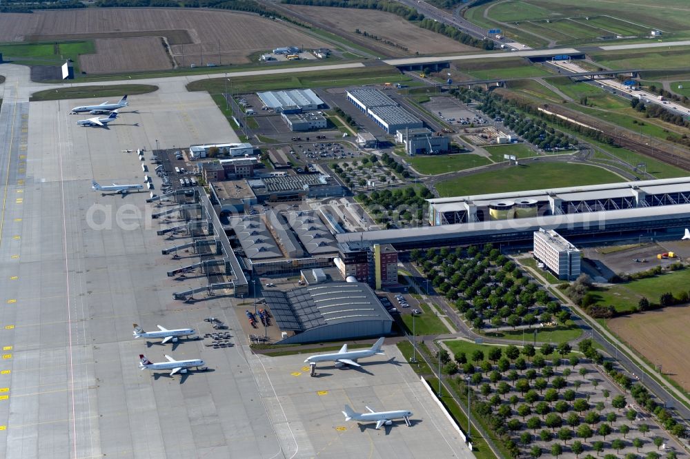 Schkeuditz from above - Dispatch building and terminals on the premises of the airport of Flughafen Leipzig/Halle GmbH in Schkeuditz in the state Saxony, Germany