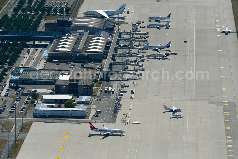 Schkeuditz from above - Dispatch building and terminals on the premises of the airport of Flughafen Leipzig/Halle GmbH in Schkeuditz in the state Saxony, Germany