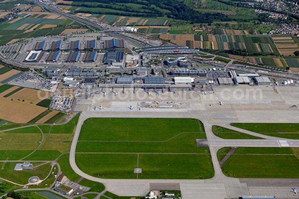 Aerial image Leinfelden-Echterdingen - Dispatch building and terminals on the premises of the airport Stuttgart in Leinfelden-Echterdingen in the state Baden-Wuerttemberg, Germany