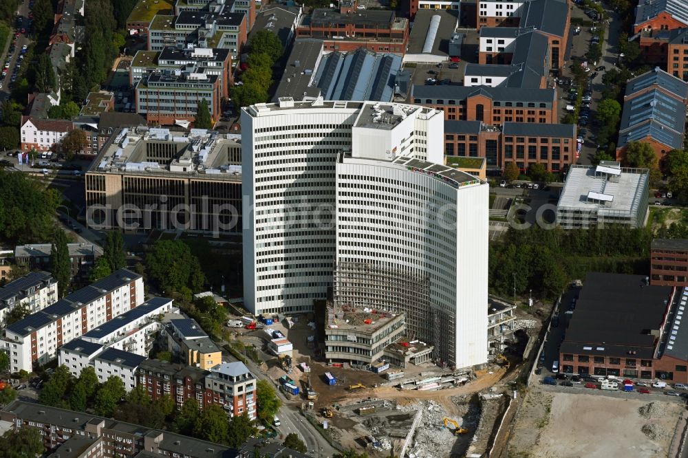 Aerial photograph Hamburg - Dismantling of high-rise buildings Euler-Hermes-Hochhaus on Friedensallee in Hamburg, Germany