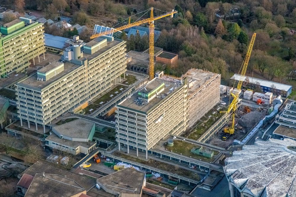 Bochum from above - Dismantling of high-rise buildings of the NA building on the campus of the Ruhr University Bochum in the district Querenburg in Bochum at Ruhrgebiet in the state North Rhine-Westphalia, Germany