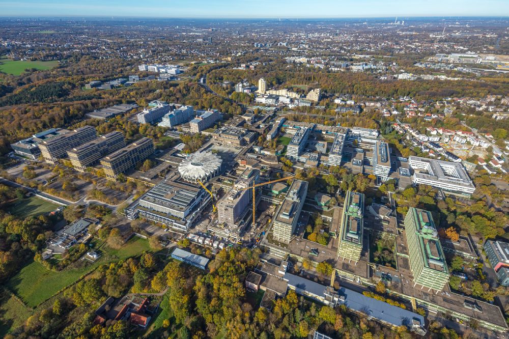 Aerial image Bochum - Dismantling of high-rise buildings of the NA building on the campus of the Ruhr University Bochum in the district Querenburg in Bochum at Ruhrgebiet in the state North Rhine-Westphalia, Germany