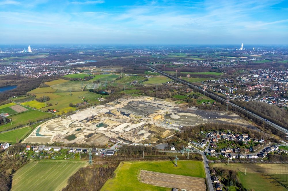 Aerial photograph Dortmund - Demolition and dismantling of the decommissioned power plants and exhaust towers of the cogeneration plant Gustav Knepper in the district Mengede in Dortmund at Ruhrgebiet in the state North Rhine-Westphalia, Germany