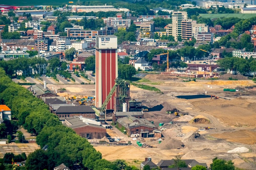 Aerial image Kamp-Lintfort - Demolition and dismantling work at the Conveyors and mining pits at the headframe Zeche Friedrich Heinrich Schacht 2 in Kamp-Lintfort in the state North Rhine-Westphalia