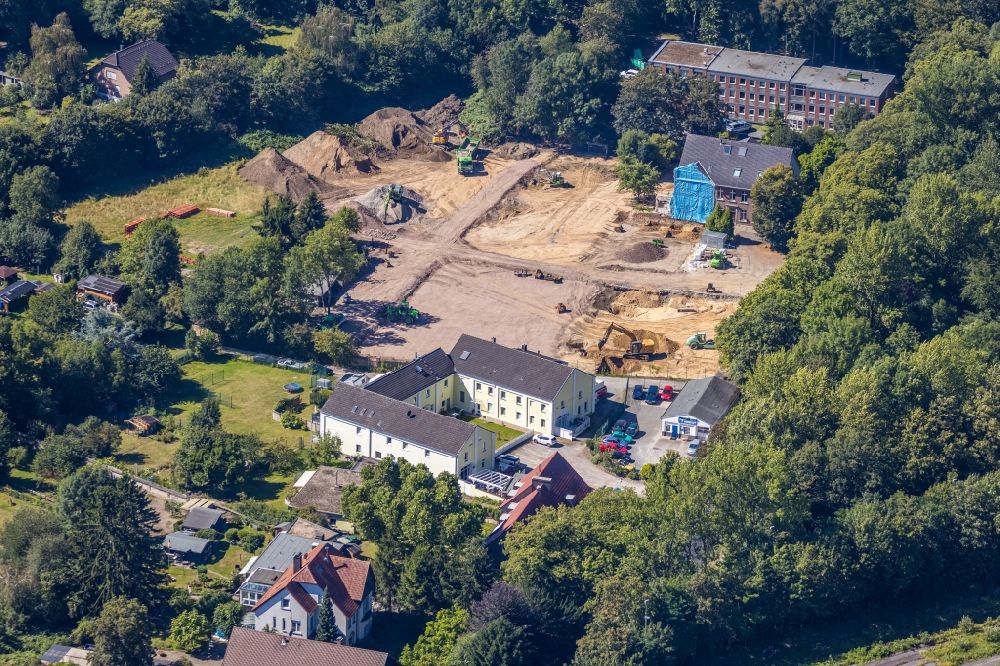 Aerial photograph Bochum - Demolition and disposal work on the remains of the ruins of a farm on Doerdelstrasse for the construction of a retirement home in the district Langendreer in Bochum in the state North Rhine-Westphalia, Germany