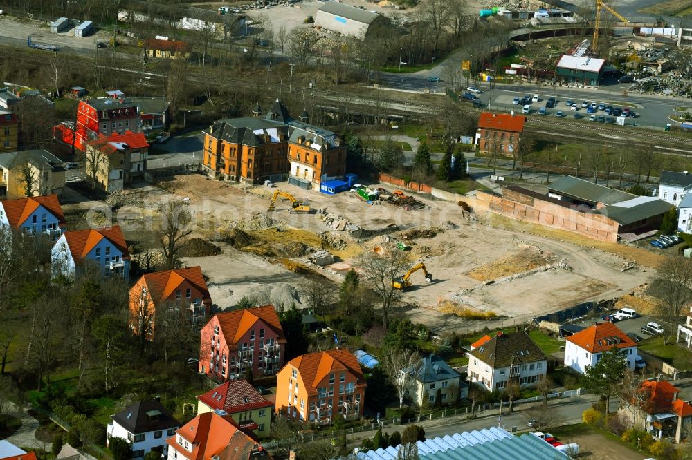 Aerial image Apolda - Demolition and disposal work on the remains of the ruins on the former premises of Rotations Symmetrische Teile GmbH Apolda Dr. Zimmermann on Bahnhofstrasse in Apolda in the state Thuringia, Germany