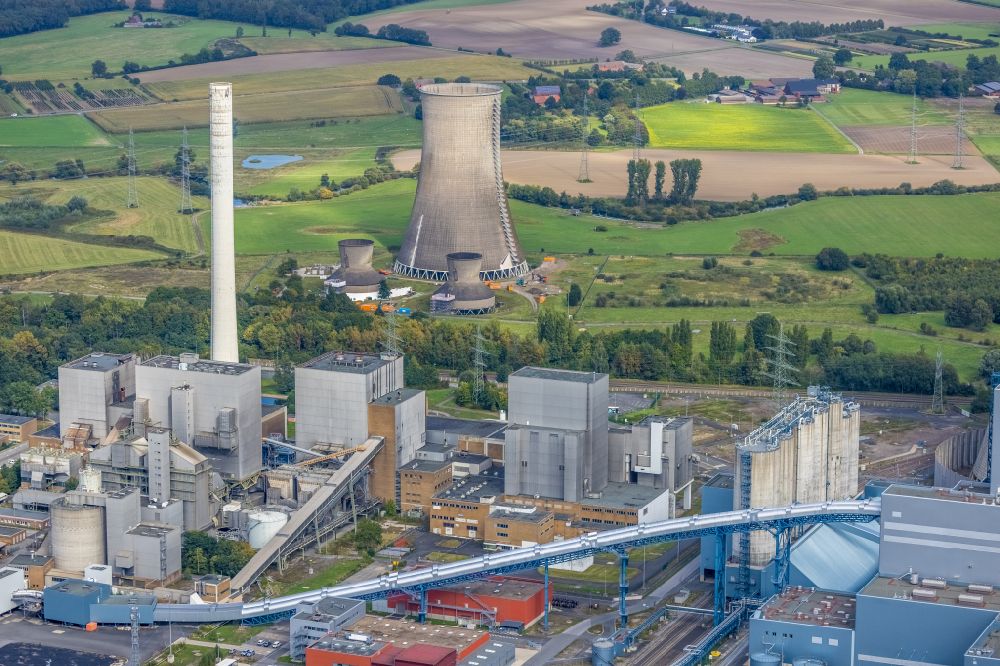 Aerial image Schmehausen - Demolition, demolition and unsealing work on the building remains of the cooling tower RWE Kraftwerk Westfalen on Lippestrasse in Schmehausen in the Ruhr area in the state of North Rhine-Westphalia, Germany