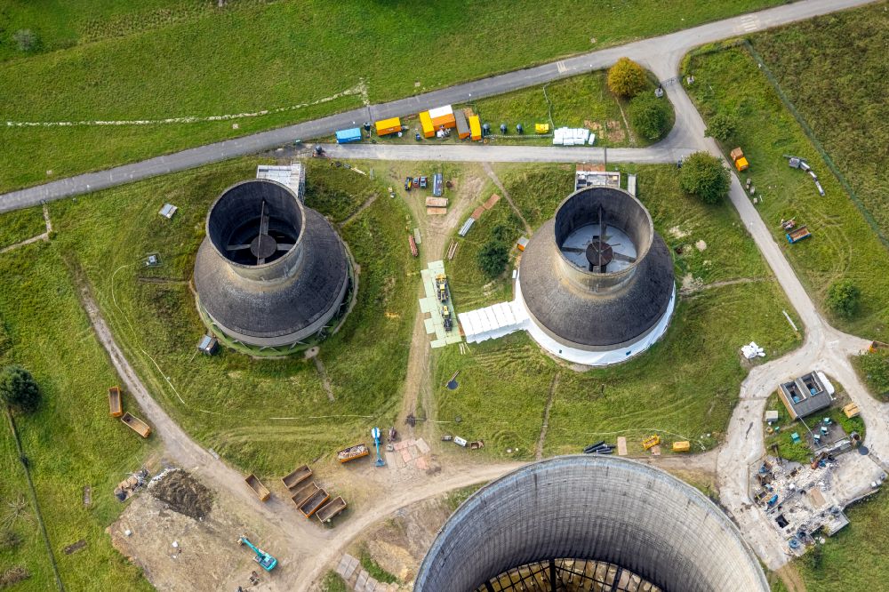 Aerial photograph Schmehausen - Demolition, demolition and unsealing work on the building remains of the cooling tower RWE Kraftwerk Westfalen on Lippestrasse in Schmehausen in the Ruhr area in the state of North Rhine-Westphalia, Germany