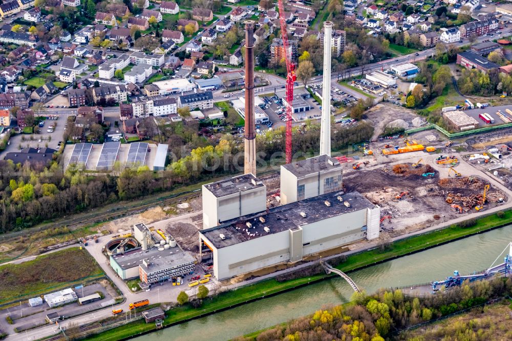 Aerial photograph Datteln - Demolition work on the site of the Industry- ruins of Kohlekraftwerks in Datteln at Ruhrgebiet in the state North Rhine-Westphalia, Germany