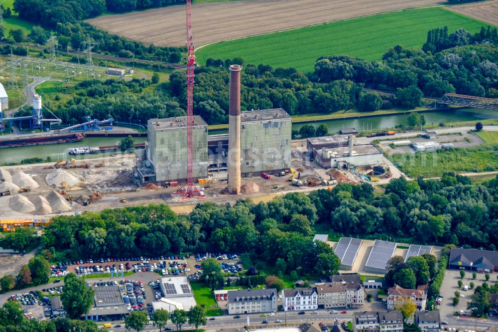 Aerial image Datteln - Demolition work on the site of the Industry- ruins of Kohlekraftwerks in Datteln at Ruhrgebiet in the state North Rhine-Westphalia, Germany