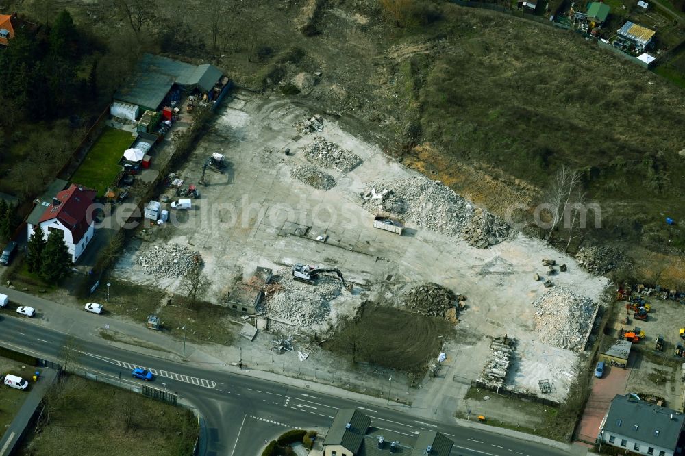 Aerial image Berlin - Demolition work on the site of the Industry- ruins Schirmer and Siebert Transport GmbH in Berlin, Germany