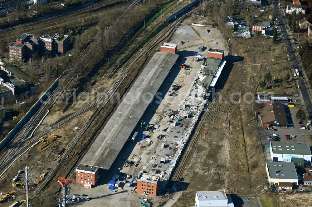 Aerial photograph Berlin - Demolition work on the site of the former logistics center ruin on Tejastrasse in the district Steglitz in Berlin, Germany