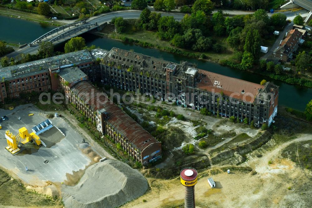 Aerial image Hannover - Demolition work on the site of the Industry- ruins Conti on Kanalstrasse in the district Linden-Limmer in Hannover in the state Lower Saxony, Germany