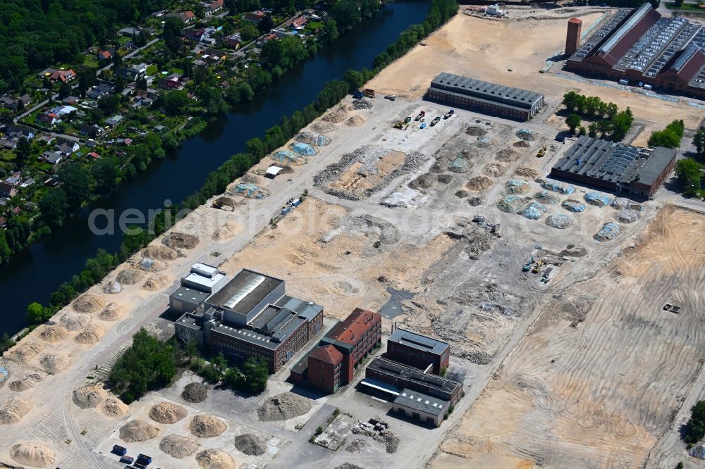 Aerial photograph Berlin - Demolition work on the site of the Industry- ruins on Gartenfelder Strasse in the district Siemensstadt in Berlin, Germany