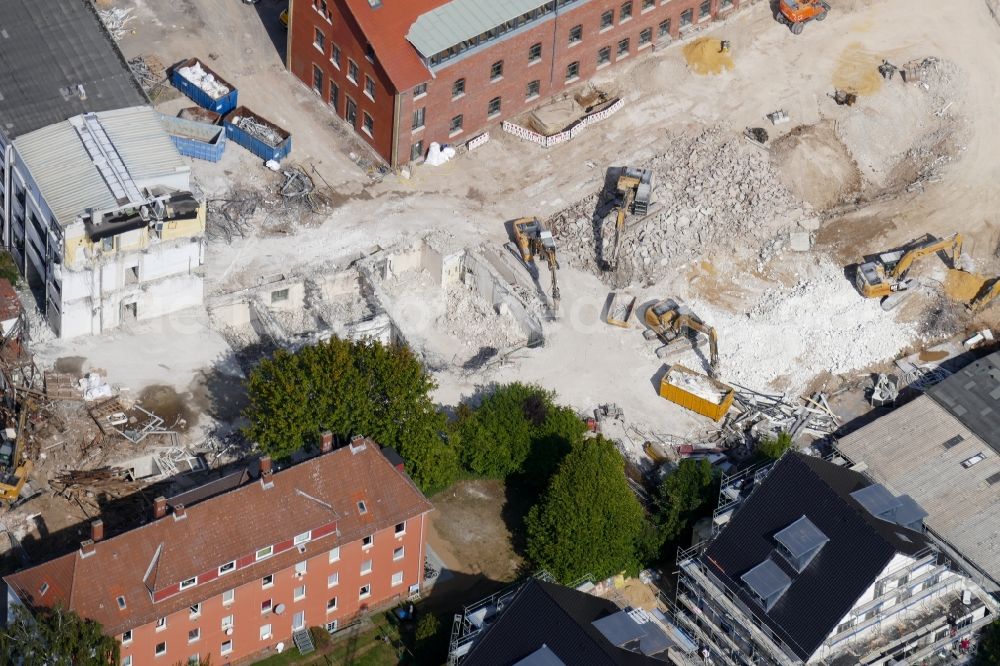 Göttingen from above - Demolition work on the site of the Industry- ruins Sartoriusquartier in Goettingen in the state Lower Saxony, Germany