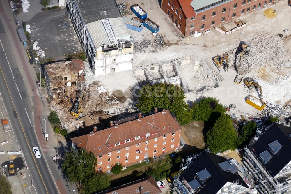Aerial photograph Göttingen - Demolition work on the site of the Industry- ruins Sartoriusquartier in Goettingen in the state Lower Saxony, Germany