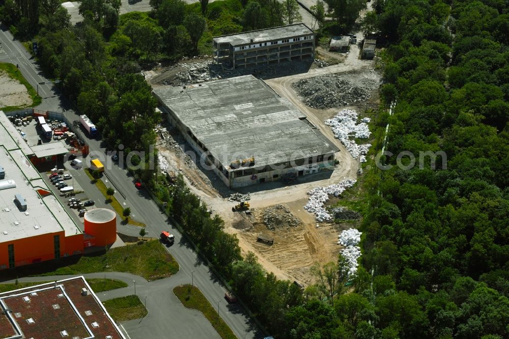 Aerial image Berlin - Demolition work on the site of the Industry- ruins of Skatehalle on Rhinstrasse in the district Lichtenberg in Berlin, Germany