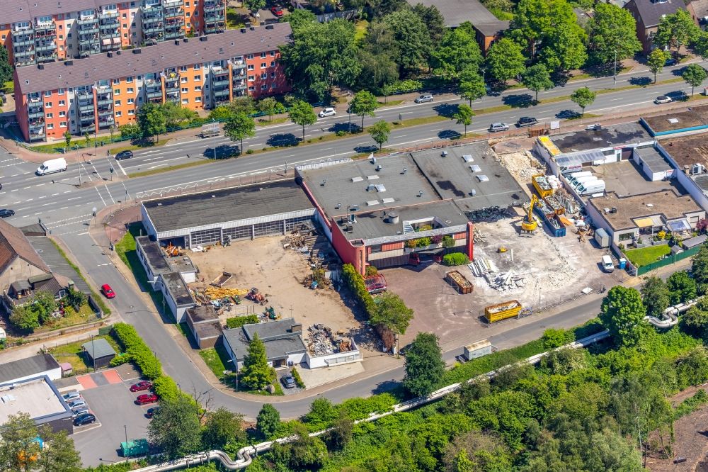 Aerial photograph Herne - Demolition work on the ruins of the former store building on Dorstener Strasse in Herne in the state North Rhine-Westphalia, Germany