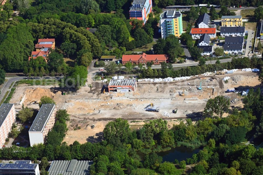 Aerial photograph Berlin - Demolition of the building area of ehemals genutzt von of Hochschule fuer Technik and Wirtschaft (HTW) in of Allee of Kosmonauten in the district Lichtenberg in Berlin, Germany