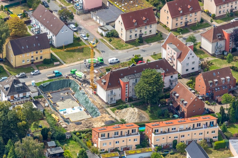 Lünen from above - Demolition and dismantling of the apartment building on Graf-Haeseler-Strasse in Luenen in the state North Rhine-Westphalia, Germany