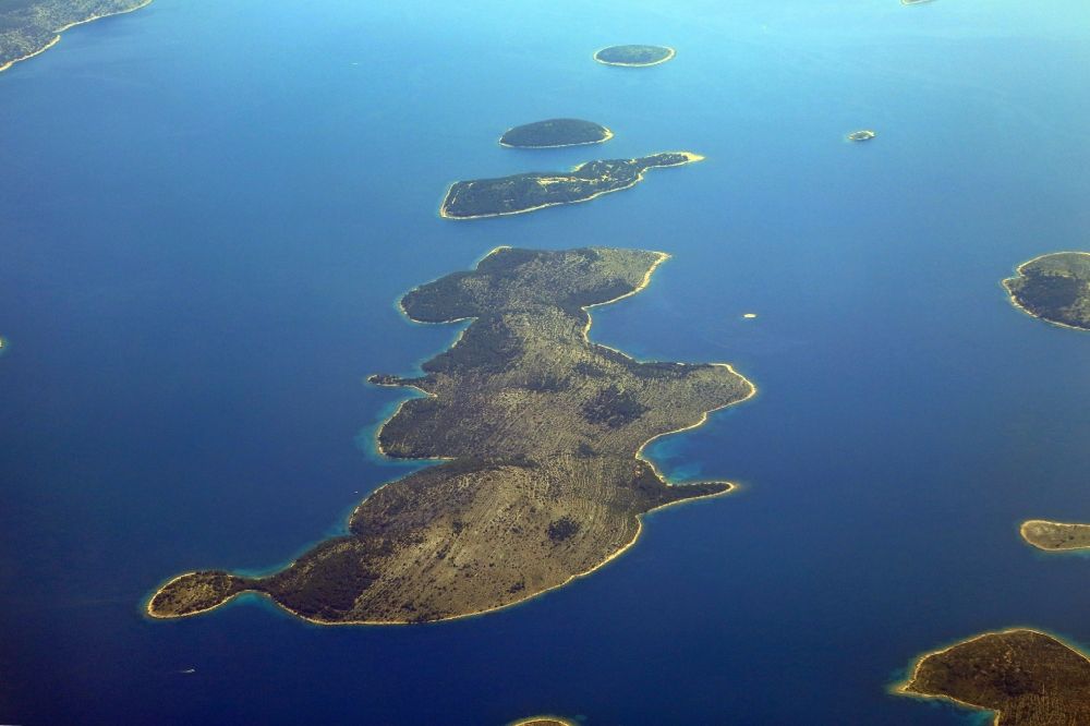 Aerial image Prvić Luka - Archipelago in the Adriatic Sea with island Otok Zmajan and Obonjan in Prvic Sepurine in Sibensko-kninska zupanija, Croatia