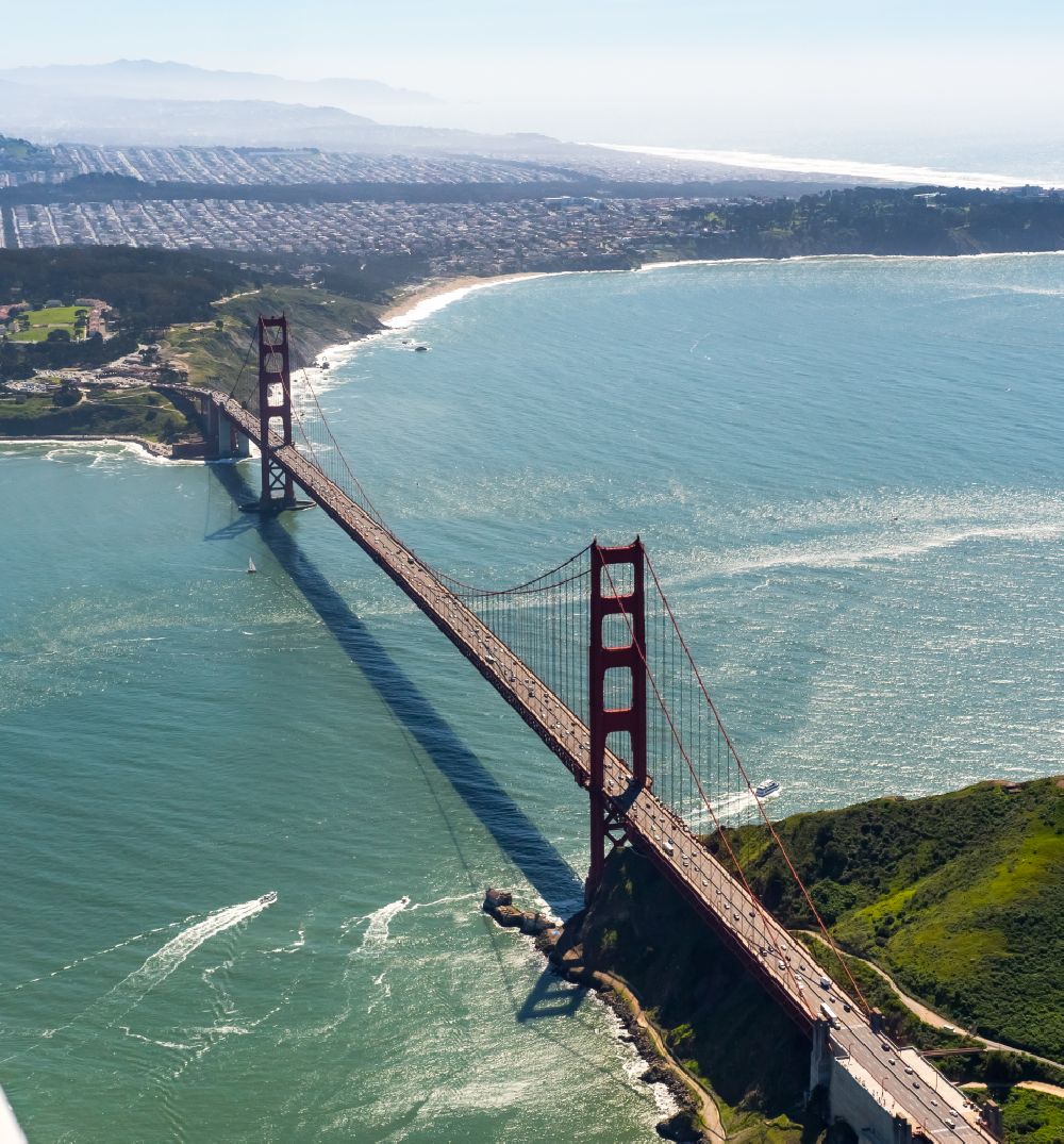 San Francisco from the bird's eye view: Historic Old Bridge Golden Gate Bridge in San Francisco in California, United States of America