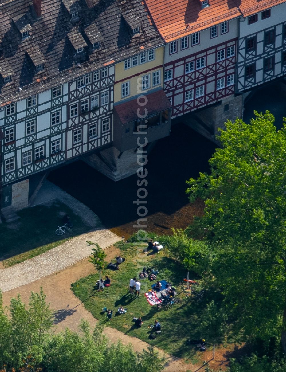 Aerial photograph Erfurt - Historic Old Bridge Kraemerbruecke Erfurt across Gera in the district Altstadt in Erfurt in the state Thuringia, Germany