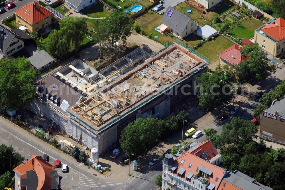 Aerial photograph Leipzig - Blick auf Altbausanierung in der Leipzig Connewitz an der Windscheidtstraße Ecke Selneckerstraße durch die IKV GmbH.