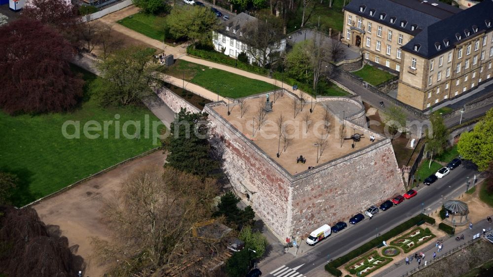 Aerial photograph Bonn - The city fortification Alter Zoll with the Ernst Moritz Arndt Monument in Bonn in the state North Rhine-Westphalia, Germany