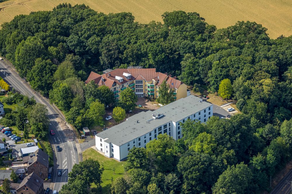 Witten from the bird's eye view: Buildings of the retirement home - retirement on Wengernstrasse in the district Bommern in Witten in the state North Rhine-Westphalia, Germany