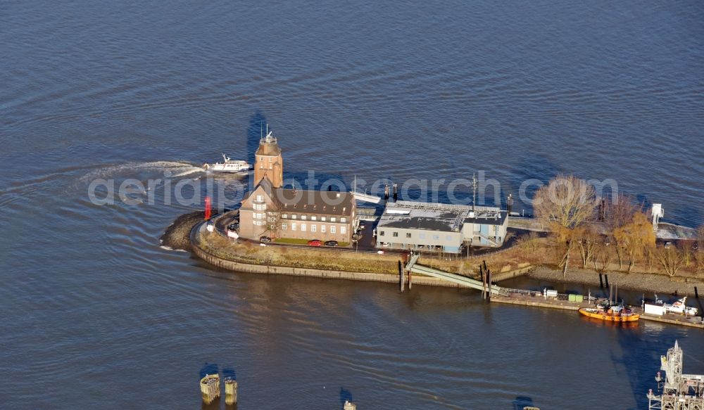 Aerial image Hamburg - Old pilot house Seemannshoeft on the Bubendey bank on the river Elbe in Finkenwerder in Hamburg
