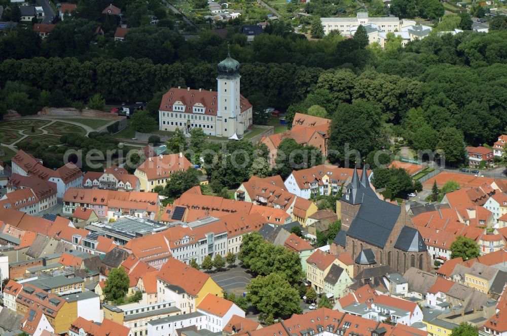 Aerial photograph Delitzsch - View at Old Town with the Church of St. Peter and Paul and castle with garden in Delitzsch in Saxony