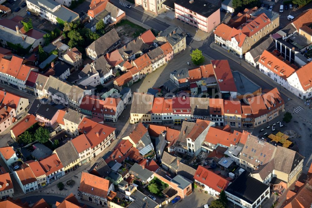 Bad Frankenhausen/Kyffhäuser from the bird's eye view: Historic town center of Bad Frankenhausen/Kyffhaeuser in the state of Thuringia. Narrow streets and historic buildings characterise the image of the spa town