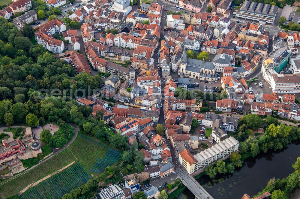Bad Kreuznach from the bird's eye view: Old Town area and city center on street Mannheimer Strasse in Bad Kreuznach in the state Rhineland-Palatinate, Germany
