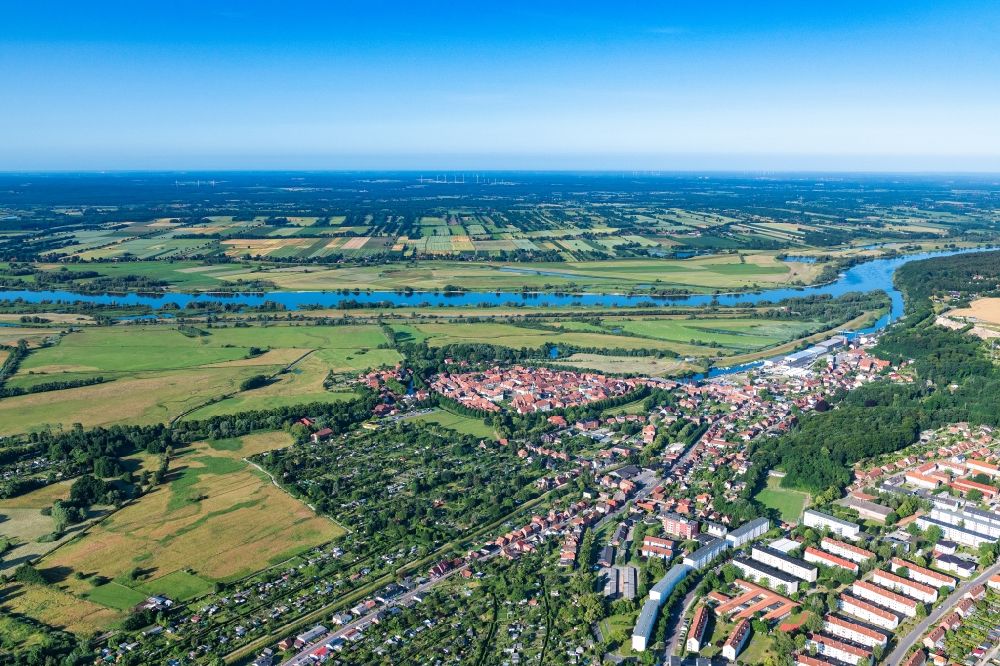 Aerial image Boizenburg/Elbe - Old Town area and city center in Boizenburg/Elbe in the state Mecklenburg - Western Pomerania, Germany