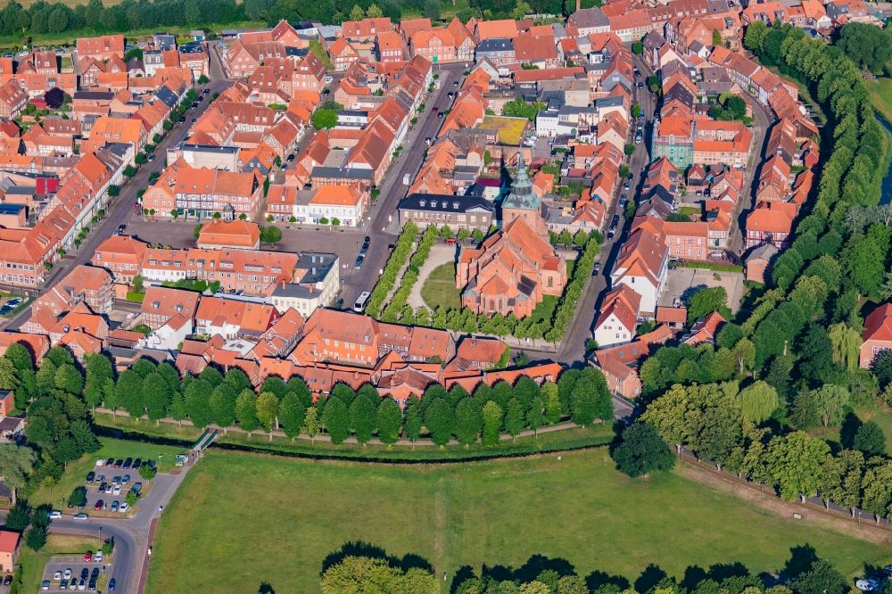 Aerial image Boizenburg/Elbe - Old Town area and city center in Boizenburg/Elbe in the state Mecklenburg - Western Pomerania, Germany