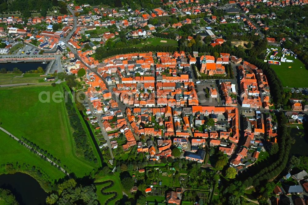 Boizenburg/Elbe from the bird's eye view: Old Town area and city center in Boizenburg/Elbe in the state Mecklenburg - Western Pomerania, Germany