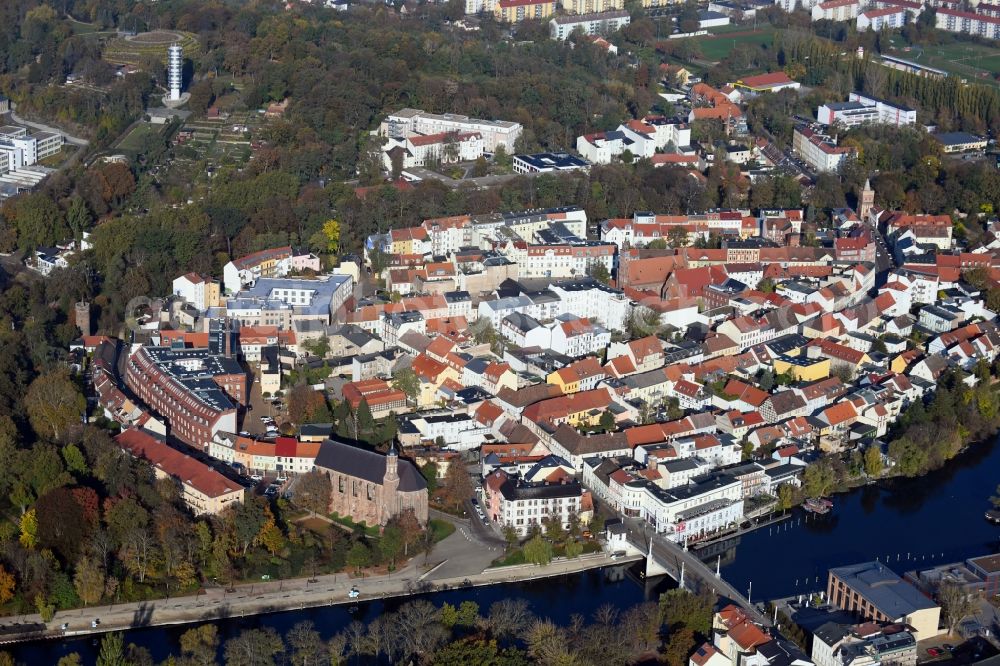 Aerial photograph Brandenburg an der Havel - Old Town area and city center in Brandenburg an der Havel in the state Brandenburg, Germany