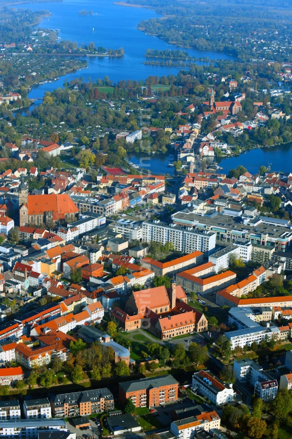 Aerial photograph Brandenburg an der Havel - Old Town area and city center in Brandenburg an der Havel in the state Brandenburg, Germany