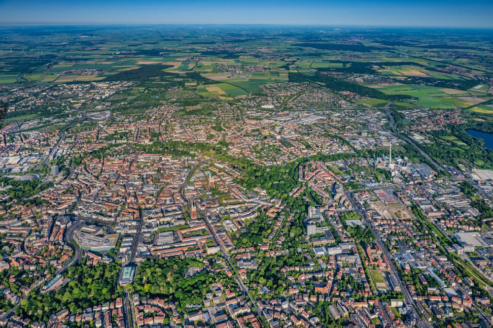 Aerial image Braunschweig - Old Town area and city center in Brunswick in the state Lower Saxony, Germany