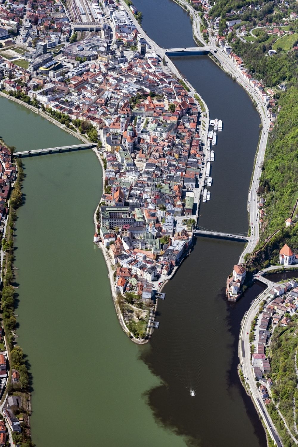 Passau from the bird's eye view: Old Town area and city center of Drei-Fluesse-Stadt in Passau in the state Bavaria, Germany