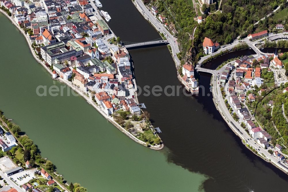 Aerial photograph Passau - Old Town area and city center of Drei-Fluesse-Stadt in Passau in the state Bavaria, Germany