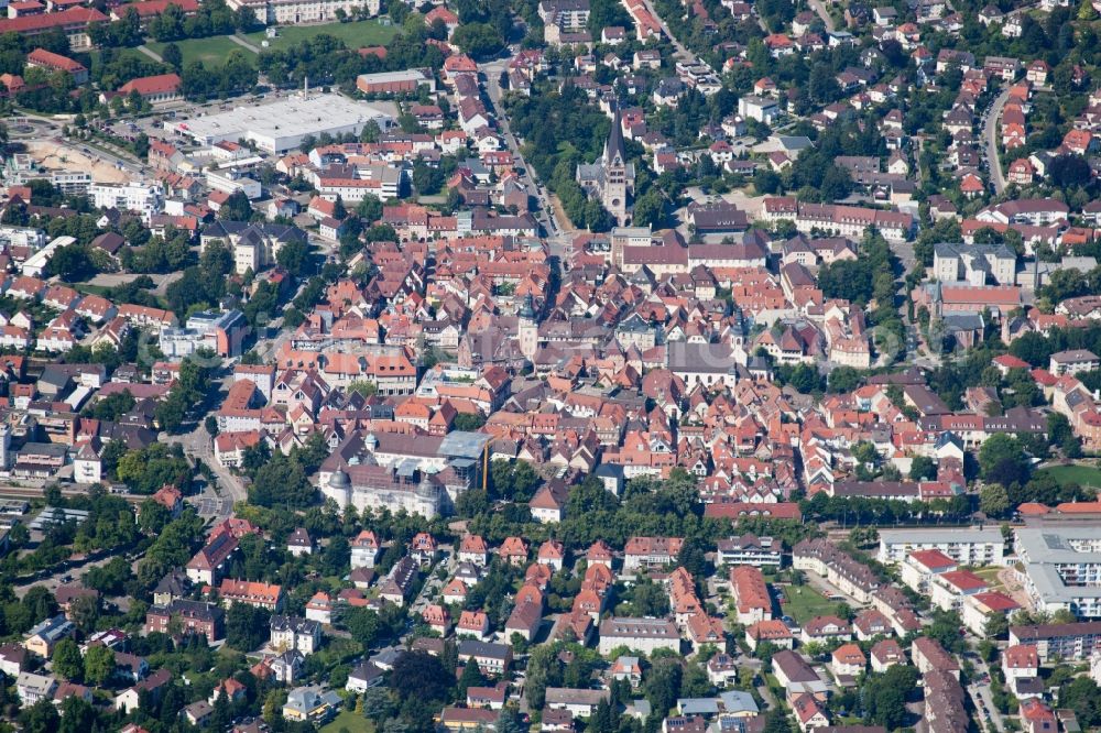 Aerial photograph Ettlingen - Old Town area and city center in Ettlingen in the state Baden-Wuerttemberg