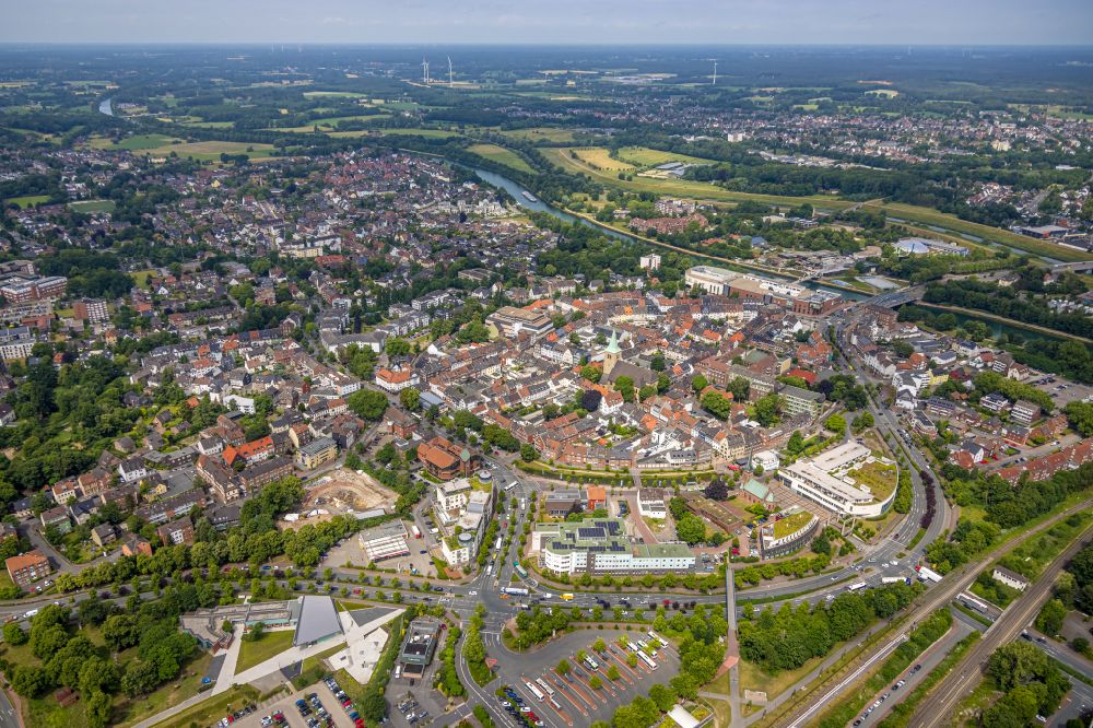 Feldmark from the bird's eye view: Old Town area and city center in Feldmark in the state North Rhine-Westphalia, Germany