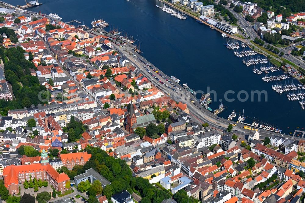 Aerial photograph Flensburg - Old Town area and city center on Schiffbruecke in the district Altstadt in Flensburg in the state Schleswig-Holstein, Germany